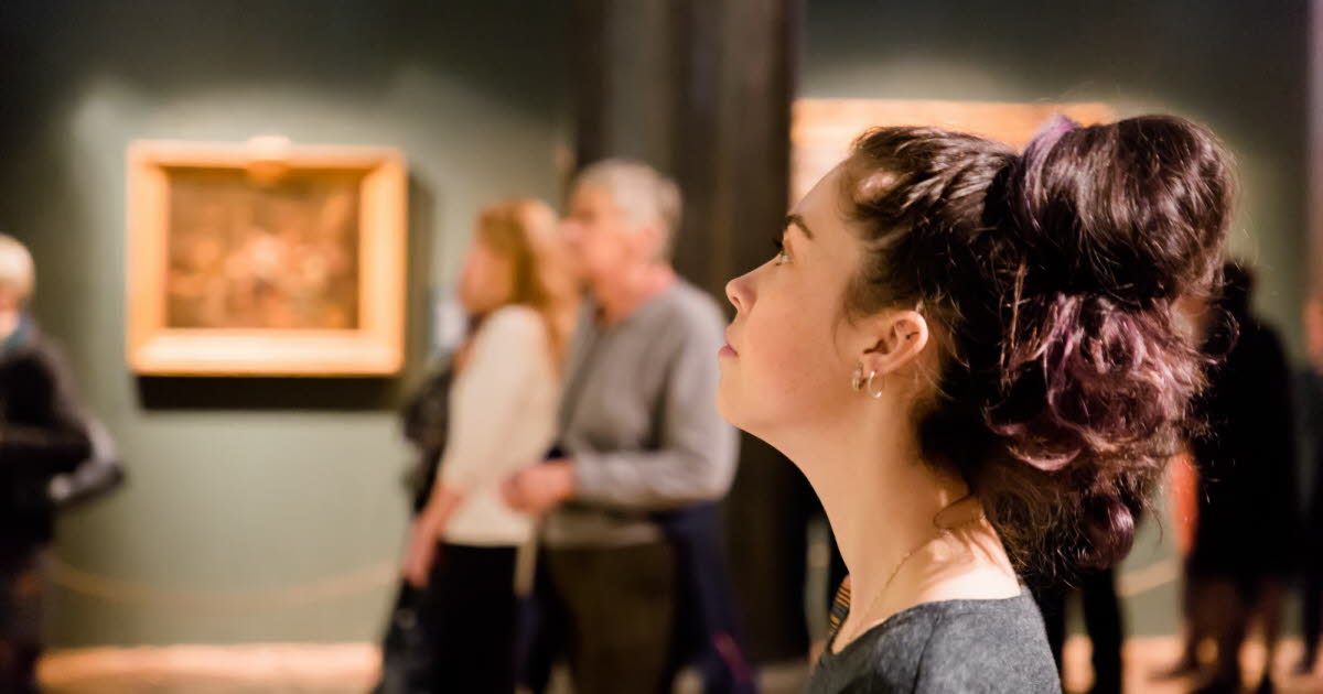 Visiter des musées ou aller au cinéma pourrait ralentir le vieillissement, selon une étude japonaise