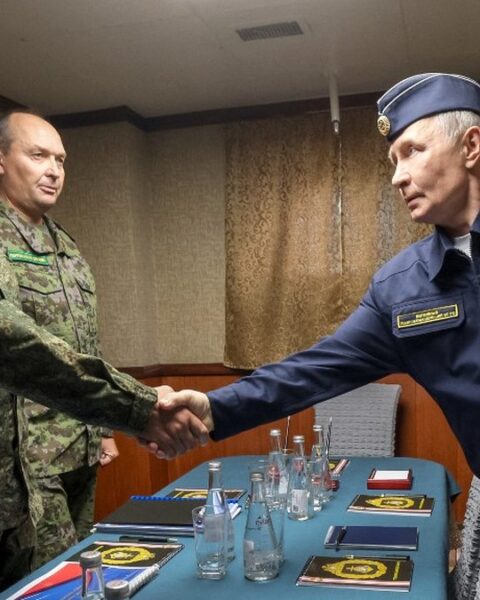 Vladimir Poutine visite pour la première fois les îles Kouriles contestées avec le Japon