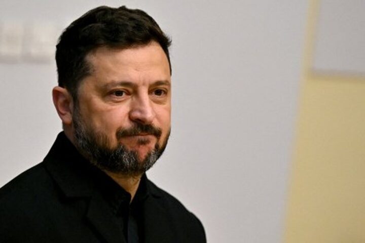 Volodymyr Zelensky s'oppose à des élections en Ukraine en temps de guerre malgré les appels à la démocratie