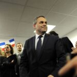 Xavier Bertrand annonce sa candidature à la présidentielle de 2027, écartant les primaires