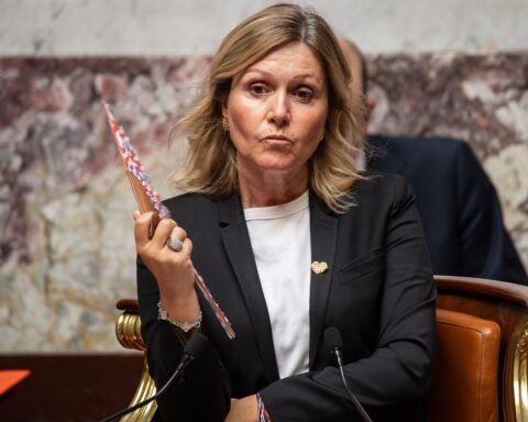 Yaël Braun-Pivet se déclare « dépassée » par les critiques sur son projet de rénovation de l’Assemblée nationale