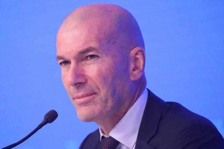 Zidane dément la rumeur de son refus d'une invitation de l'Élysée
