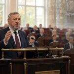 Piotr Tolstoï présente les hausses d’impôts comme un succès de Russie unie