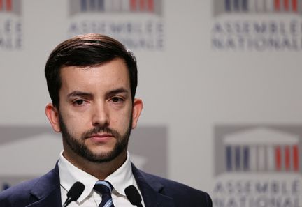 Accord symbolique sur l'immigration entre Jordan Bardella et Nigel Farage : un renvoi des migrants vers la France prévu