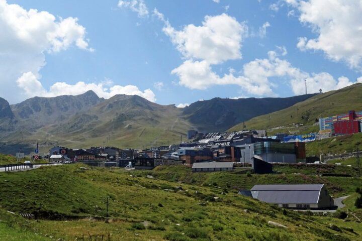 Andorre célèbre la fête de Notre-Dame de Meritxell le 8 septembre: fermeture des magasins prévue