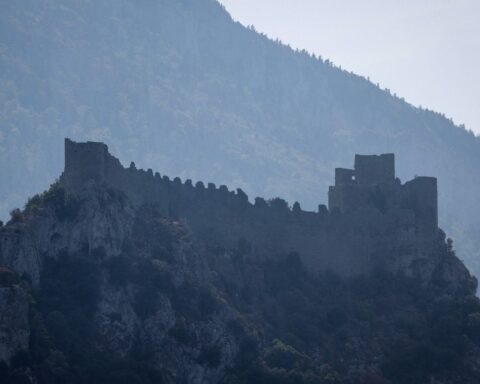 Aude : l'incendie de Puilaurens fixé après avoir détruit 225 hectares