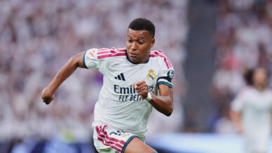 Avant la Ligue des champions, Kylian Mbappé aspire à remporter le Ballon d'Or; Montpellier mise sur des vedettes, de l'ambition et un flamant rose pour ses ambitions.