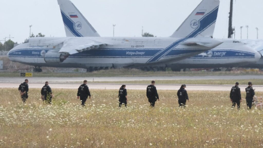 Berlin soupçonne un agent du renseignement russe d'avoir coordonné l'attaque à l'aéroport de Leipzig