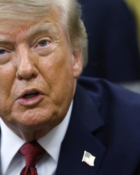 Bombardements américains en Iran : au moins 11 morts, le prix du pétrole dépasse les 95 dollars