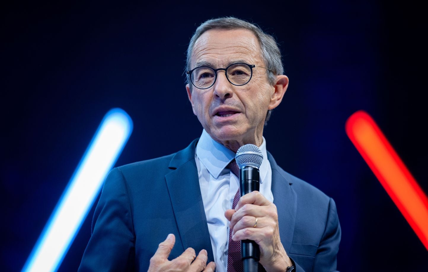Bruno Retailleau propose de supprimer les certificats d'énergie pour réduire les prix des carburants en France