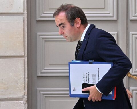 Budget 2027 : le gouvernement envisage de réduire l’abattement fiscal des retraités à 3.000 euros