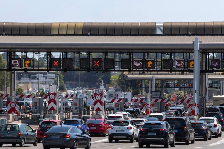 Budget 2027 : le gouvernement prévoit une hausse de 800 millions d’euros des taxes pour les exploitants d’autoroutes et d’aéroports