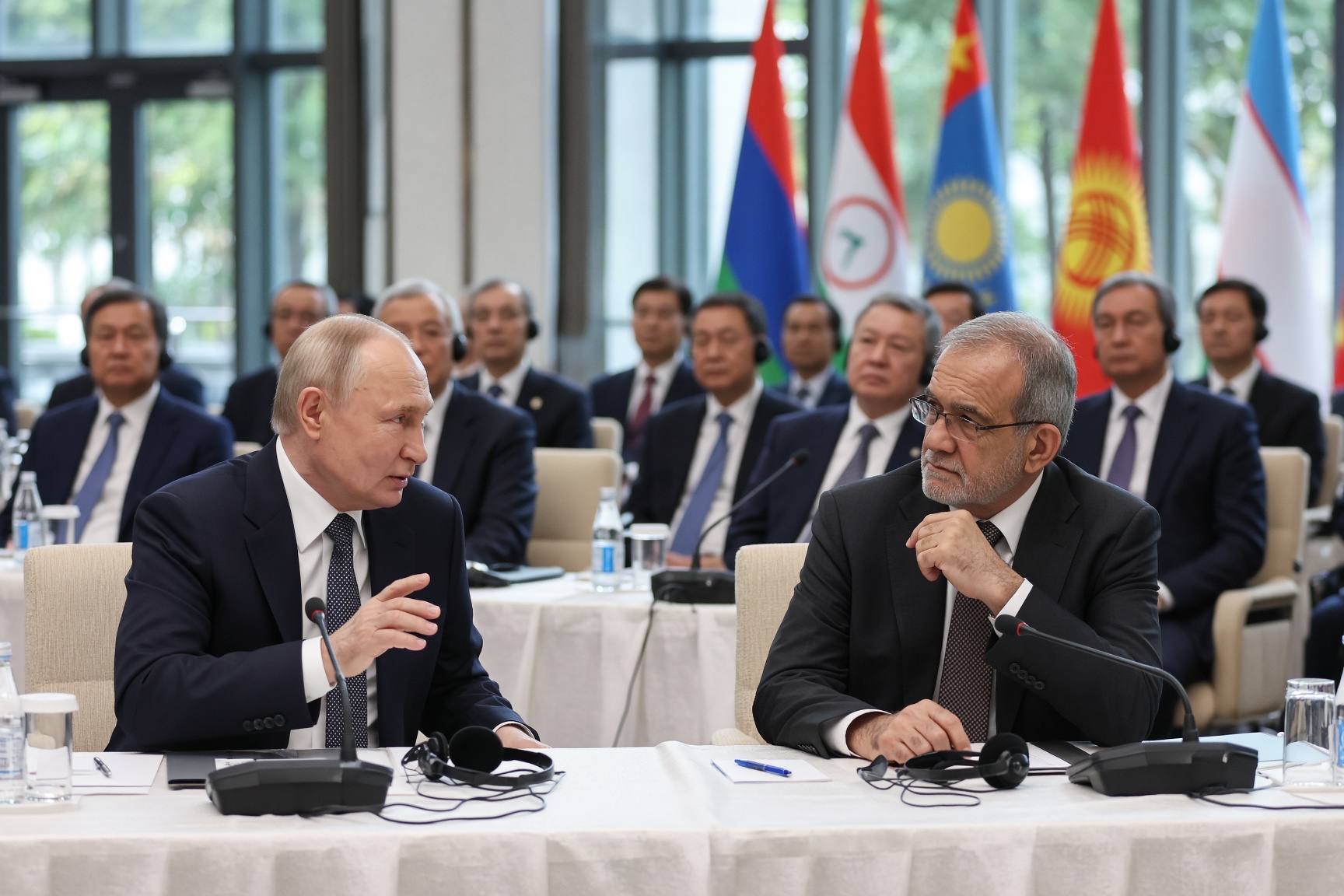 Poutine promet son soutien à l’Iran et appelle à défier les États-Unis