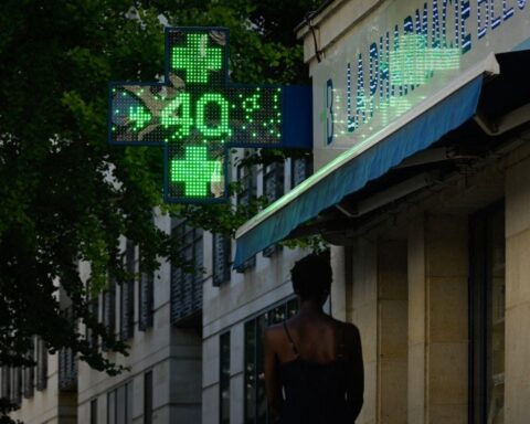 Canicules : près de 8.000 décès excédentaires en France cet été, un bilan provisoire
