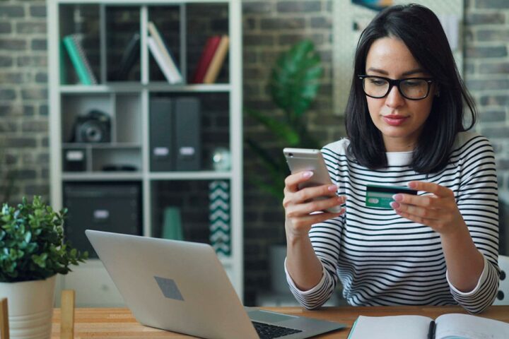 Carte Visa Premier : découvrez toutes ses garanties et ses avantages.