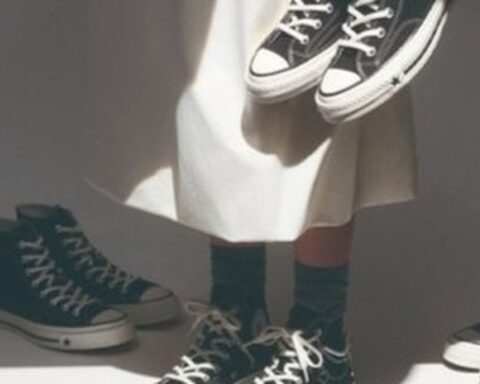 Converse retire une campagne publicitaire après des accusations d'évoquer le Ku Klux Klan