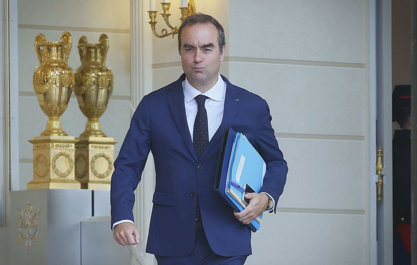 Crise des carburants : la règle d'or de Lecornu pour redistribuer les surplus de TVA aux Français