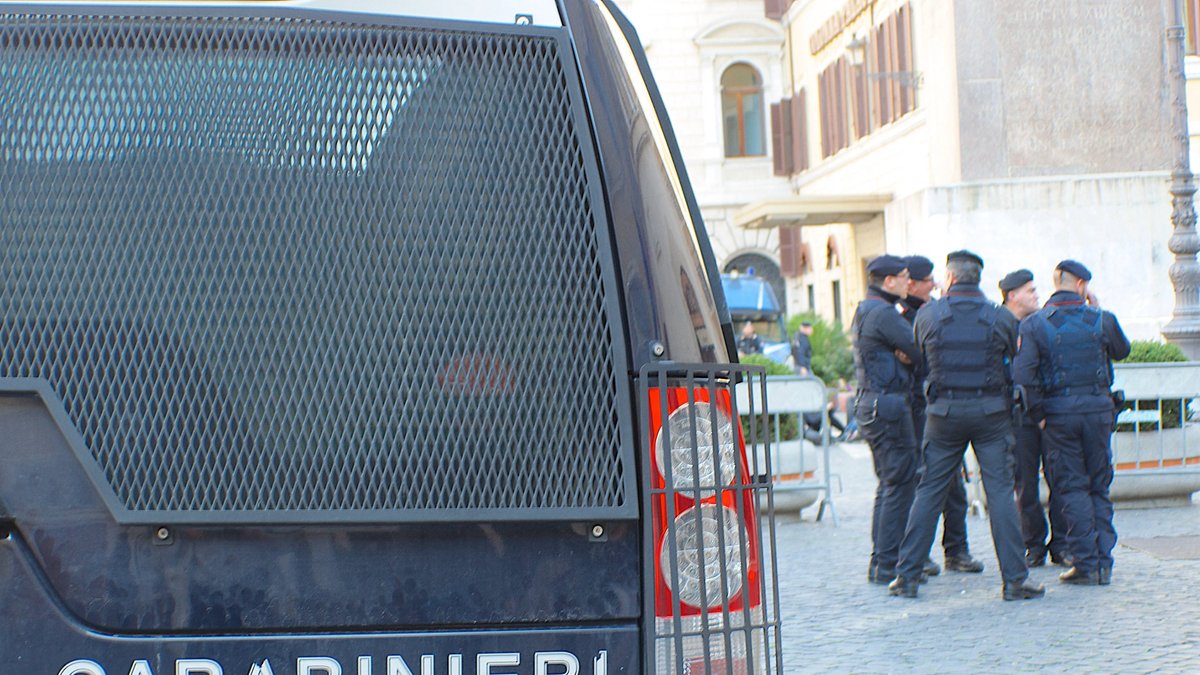 Deux sœurs de 8 et 12 ans retrouvées à San Cataldo après une fugue inspirée par un défi viral