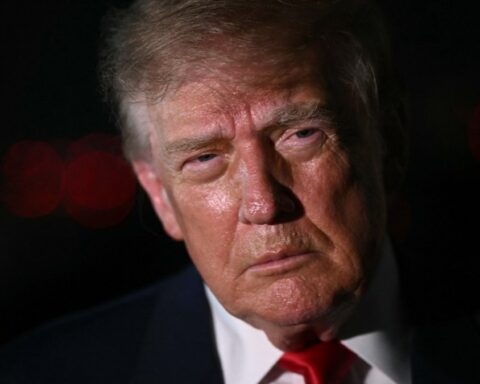 Donald Trump appelle Volodymyr Zelensky à cesser d'attaquer les raffineries russes pour éviter une pénurie de diesel