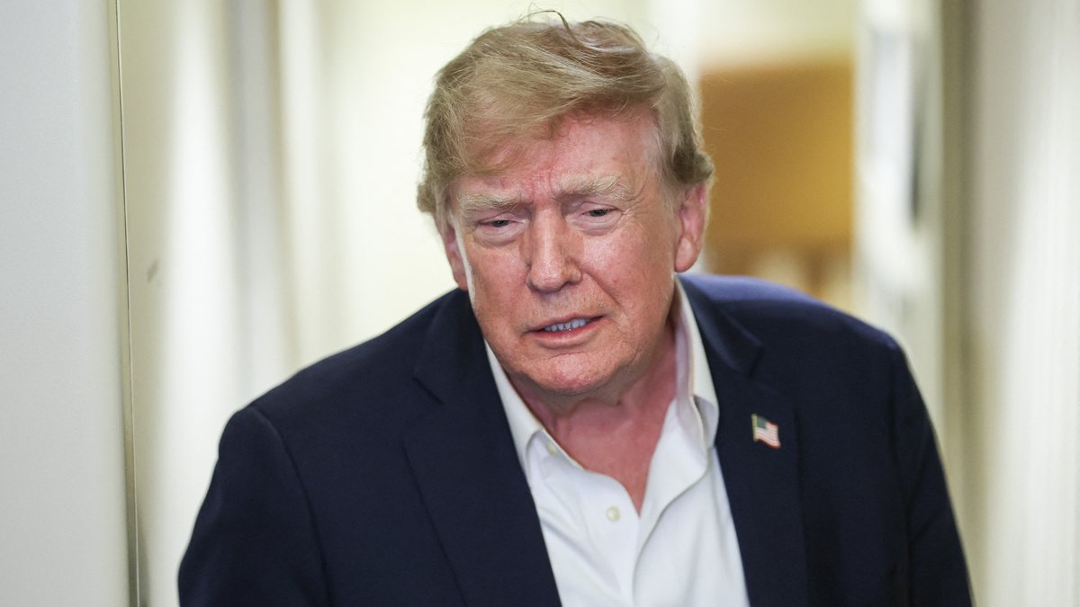 Donald Trump dénonce une "conspiration malsaine" contre l'intelligence artificielle lors du forum de l'Unesco à Riyad