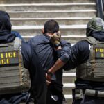 Donald Trump : l'administration expulse 25 000 migrants vers des pays tiers sans lien avec leurs parcours