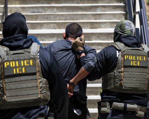 Donald Trump : l'administration expulse 25 000 migrants vers des pays tiers sans lien avec leurs parcours