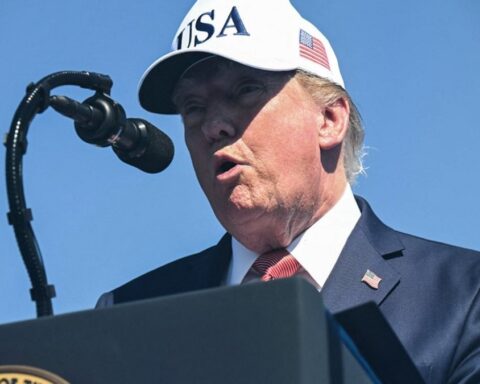 Donald Trump offre 45 000 dollars à son assistante Natalie Harp et à deux collaboratrices
