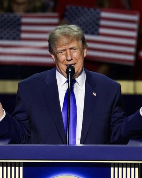 Donald Trump promet 5000 dollars à chaque américain si les républicains conservent le Congrès en novembre