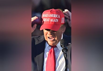 Donald Trump propose un crédit d'impôt pour revitaliser Hollywood face à la concurrence étrangère