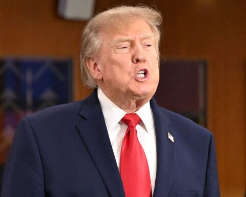Donald Trump rejette le plan iranien pour rouvrir le détroit d'Ormuz dans un contexte de conflit élevé