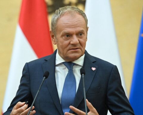 Donald Tusk : la Russie prévoit des frappes hybrides de drones et missiles contre les alliés de l'Ukraine