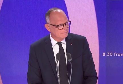 Edouard Philippe dénonce l'éviction "absurde" de salariées de la tour Eiffel lors d'un événement hindou