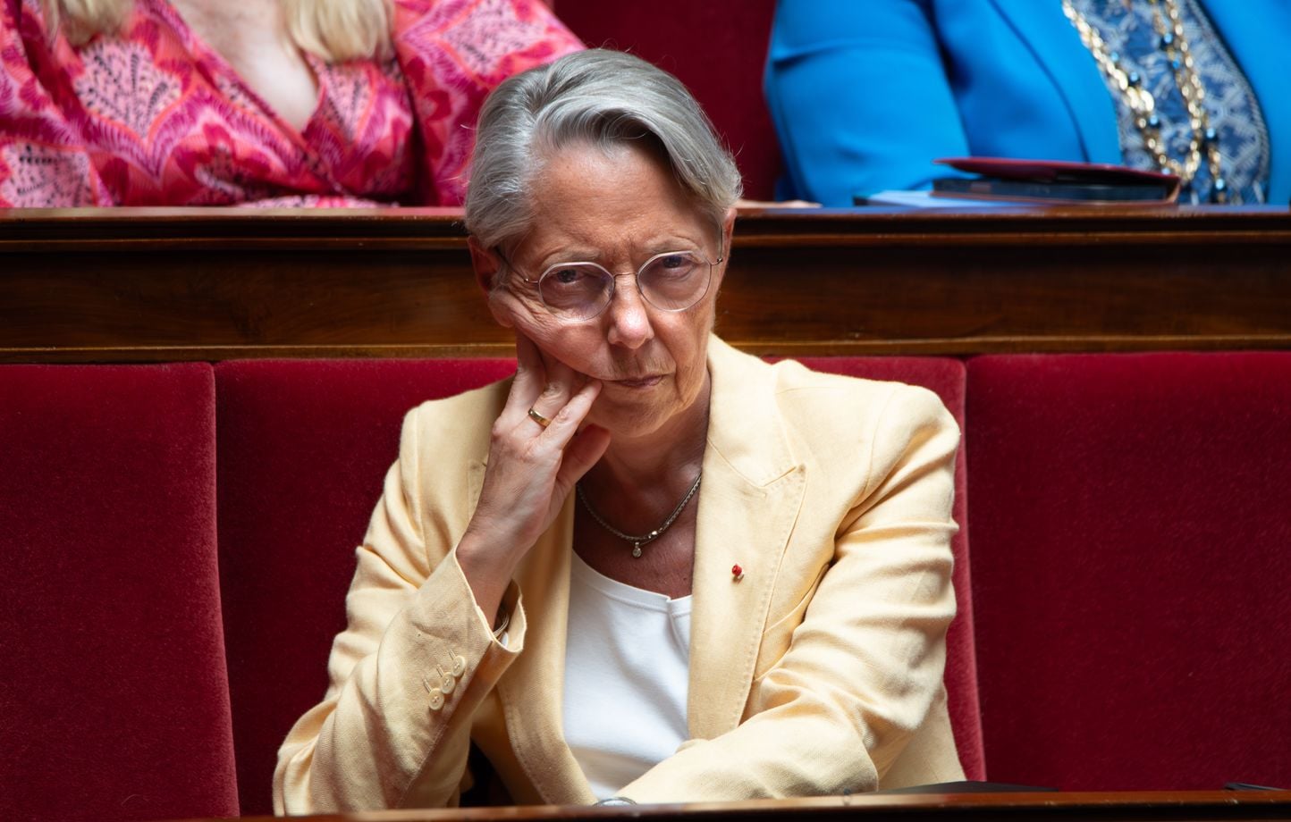 Élisabeth Borne critique Gabriel Attal et Édouard Philippe dans la préparation de la présidentielle 2027