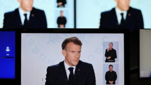 Emmanuel Macron annonce l'envoi de soutien militaire en Arabie saoudite face à la menace russe en Ukraine