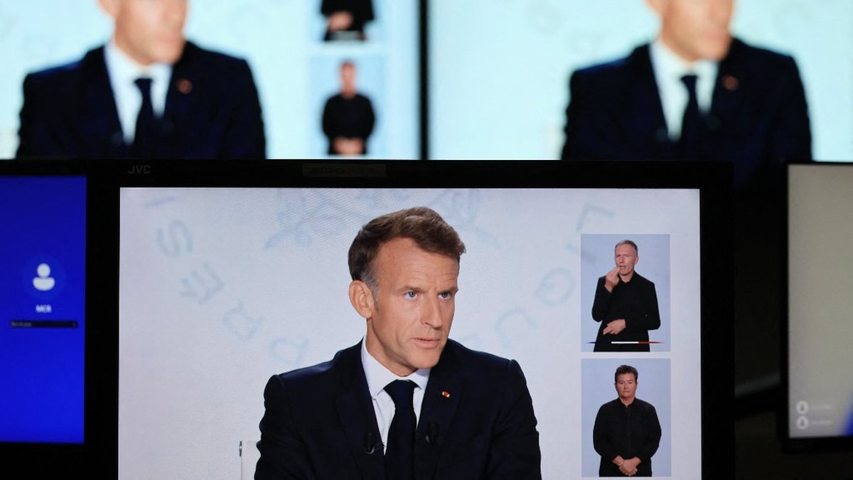 Emmanuel Macron annonce l'envoi de soutien militaire en Arabie saoudite face à la menace russe en Ukraine