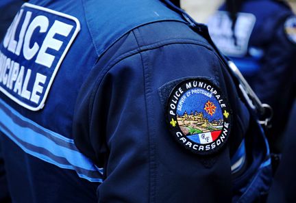 Enquête ouverte sur les propos racistes d'un policier municipal de Carcassonne enregistré sans son consentement