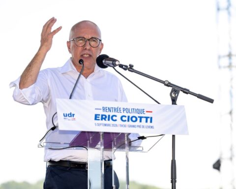 Éric Ciotti propose un pacte d’alliance à Marine Le Pen pour la présidentielle de 2027