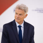 Fabien Roussel officialise sa candidature à l'Élysée pour la présidentielle de 2027