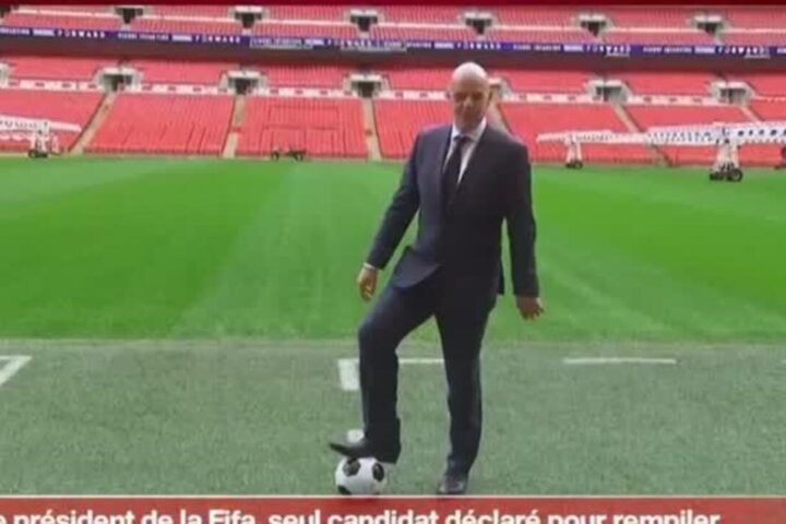 Football : La Fédération Française de Football retire son soutien à Infantino tandis que le PSG débute sa campagne de Ligue des Champions avec succès.