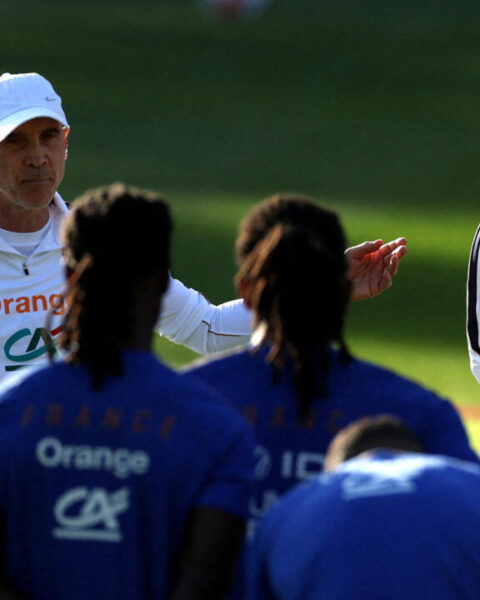 Football : l'équipe de France commence une nouvelle ère sous la direction de Zinédine Zidane.