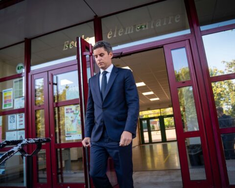 Gabriel Attal affirme qu'une vraie campagne en 2026 est prioritaire avant tout rassemblement pour la présidentielle de 2027