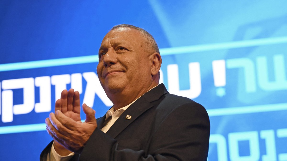 Gadi Eisenkot, ancien chef d'état-major, se prépare à défier Benjamin Netanyahou aux élections israéliennes du 27 octobre