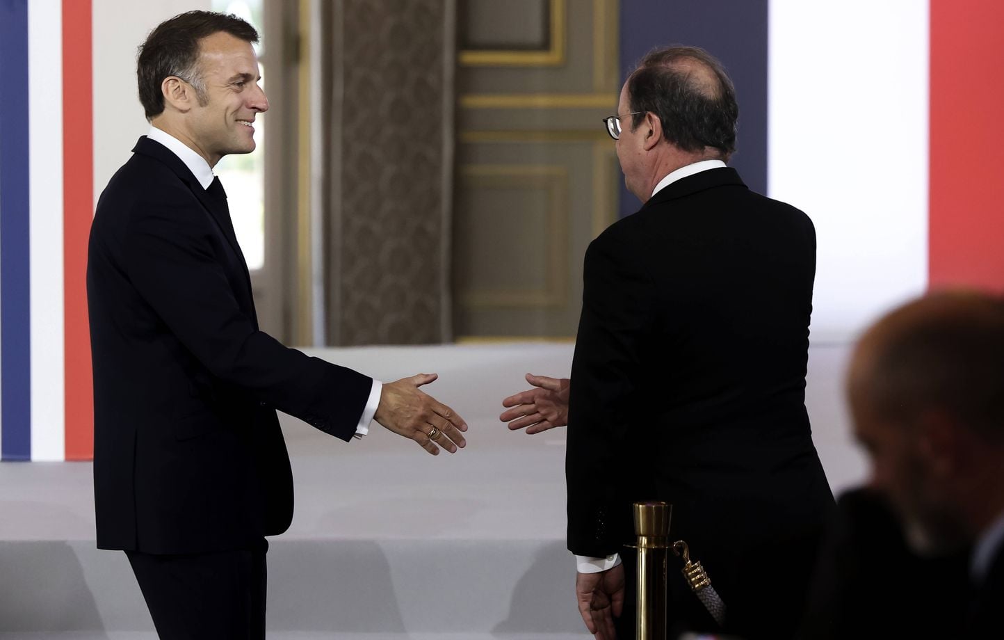 Hollande déclare ne ressentir ni rancune ni désir de revanche envers Macron