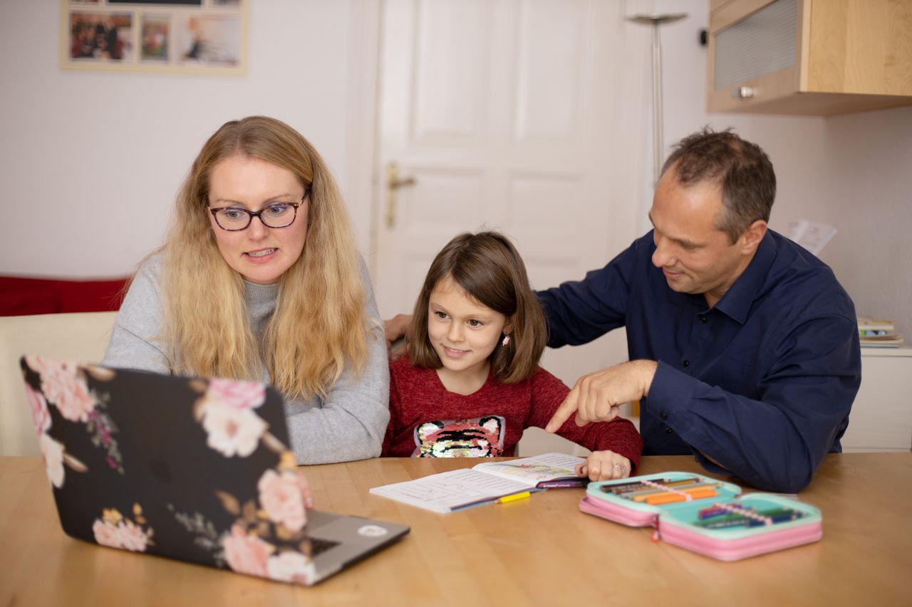 IA et éducation : cinq critères des parents pour accorder leur confiance