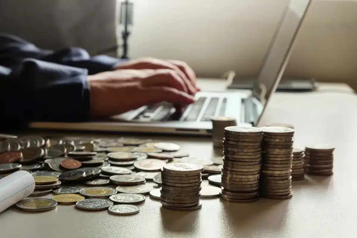 Impôt 2026 pour les seniors : découvrez les avantages fiscaux auxquels vous avez droit mais dont vous ne profitez pas.