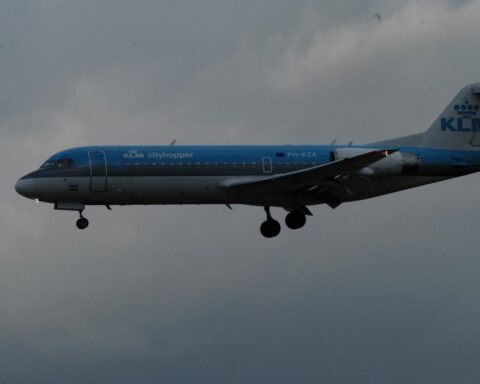Incendie en vol : un avion de KLM fait demi-tour après un feu de batterie externe au-dessus de l'Atlantique