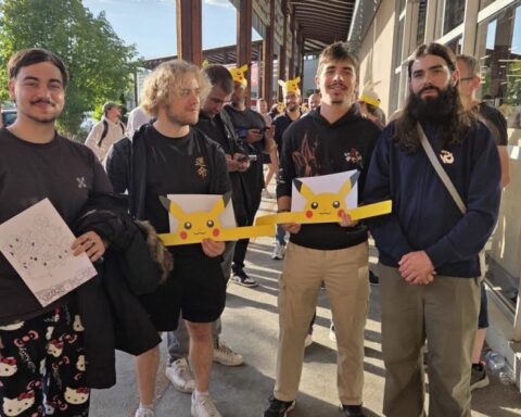 Isère : ruée des fans de Pokémon dans les magasins pour les 30 ans de la licence
