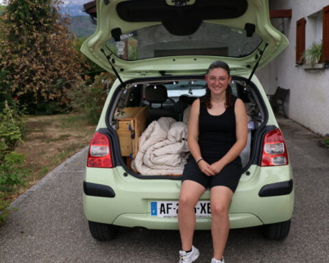 Isère. Une jeune voyageuse partage ses conseils de voyage en Twingo sur les réseaux sociaux