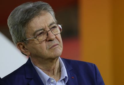Jean-Luc Mélenchon présente ses mesures de campagne pour 2027 à la braderie de Lille