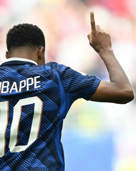 Kylian Mbappé quitte Nike pour s'engager avec l'équipementier suisse On